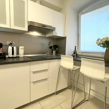 Apartment Happy Casa Isola Piccola