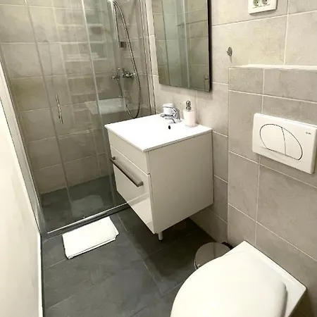 Happy Casa Isola Piccola Apartment *